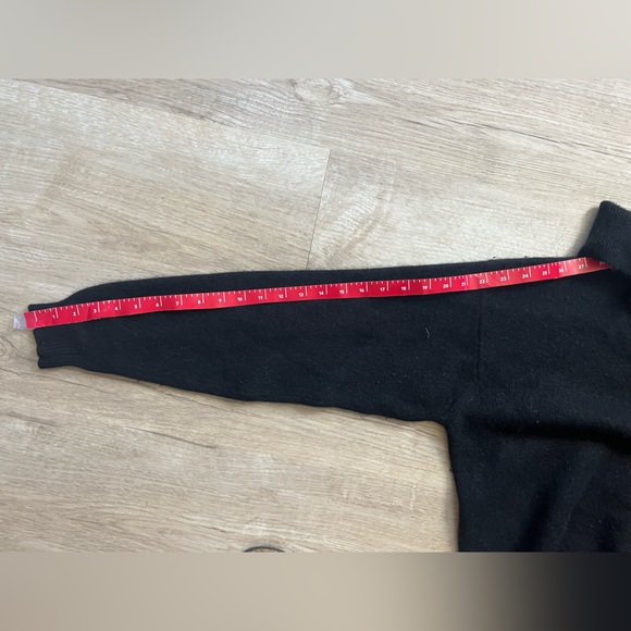 Talbots Black Angora & Lambswool Pullover Timeless Classic Sweater size M - Picture 6 of 8